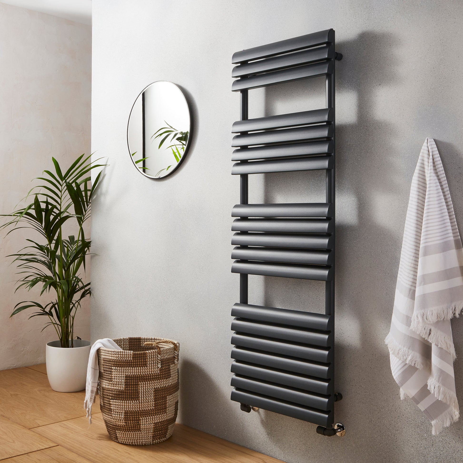 Venetian Towel Rail - 500 x 1500mm - Venetian - Bliss Bathroom Supplies Ltd -